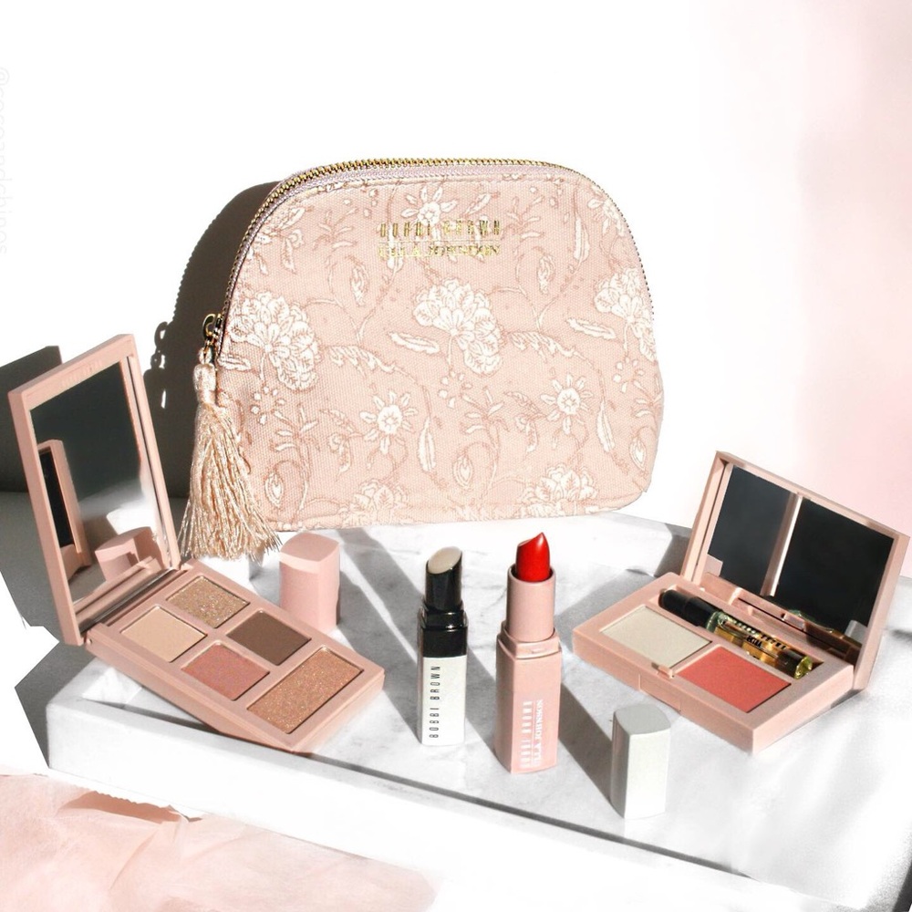 NWOT Bobbi Brown x Ulla Johnson  Floral Pink Cosmetic/ Amenity/ Toiletries Bag
